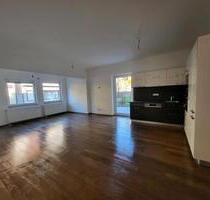 3 Zimmer Wohnung Eg Garten - 1.250,00&nbsp;EUR Kaltmiete, ca.&nbsp; 94,00&nbsp;m&sup2; in Sindelfingen (PLZ: 71063)