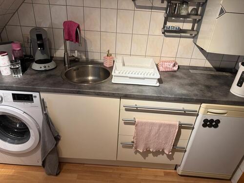 Foto - Nachmieterin helle saubere 2 Zimmer Wohnung in Düsseldorf