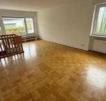 2-Zimmer-Maisonette, 76 qm, mit Terrasse und Gartenteil - Friedrichsdorf
