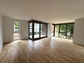 Foto - Blick in den Neckarpark - 1.477,00 EUR Kaltmiete,