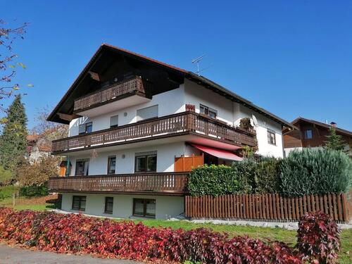 Foto - 3-Zimmer Dachgeschosswohnung - 420,00&nbsp;EUR Kaltmiete, ca.&nbsp; 75,00&nbsp;m&sup2;