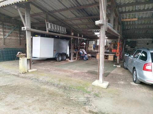 Foto - Unterstellplatz für z.B. Pferdeanhänger