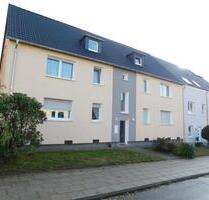 Schöne 2-Zimmer-DG- Wohnung mit Blick ins Grüne! - Essen Stadtbezirk IV Schöne 2-Zimmer-DG- Wohnung mit Blick ins Grüne! - Essen Stadtbezirk IV