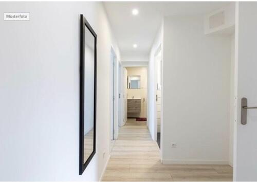 Foto - Frisch Renovierte + Top Lage 3 Zimmer Wohnung