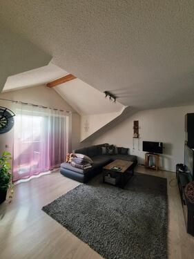Foto - Helle 2 Zimmerwohnung mit Balkon, EBK und 2 Stellplätzen