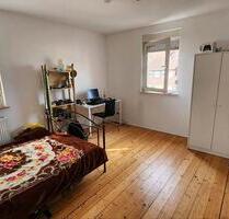 Wohlfühl-WG: Gemütliche Zimmer & perfekte Anbindung - Stuttgart Bad Cannstatt