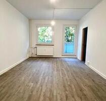 Wir sanieren für Sie: 2-Zimmerwohnung mit Balkon im 1.Obergeschoß! - Dresden Prohlis