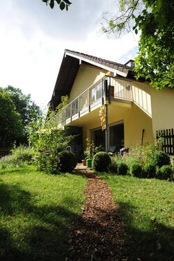 Foto - Wohnparadies im Grünen mit eigenem großzügigen Gartengrundstück