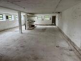 Foto - Helle Werkstatt- & Lagerhalle mit Starkstrom und PKW-Zufahrt