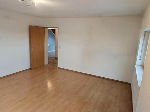 Foto - 2.5 Zimmer Dachgeschoßwohnung zur Miete in Wöllstadt