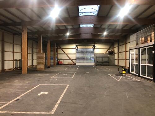 Foto - 400 - 700 qm Halle Lager Werkstatt Produktionsfläche