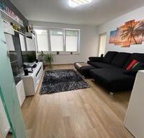 Modernisierte 3-Zimmer Wohnung im 1. OG inkl. 2 Garagen - Düsseldorf Stadtbezirk 6