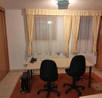 Büroraum in Maisach, 22 qm, möbliert, mit 4 Arbeitsplätze.