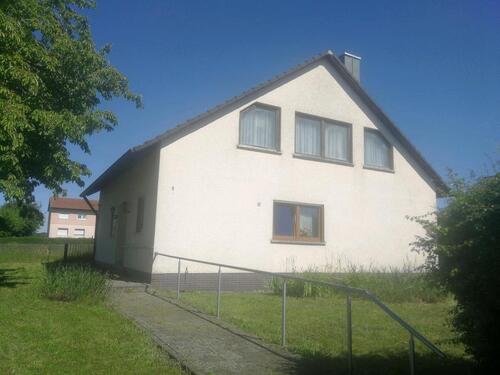 Foto - Einfamilienhaus auf schönem Grundstück