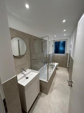 Foto - Renovierte & möblierte 1-Zimmer-Wohnung (81543 München) zur Miete