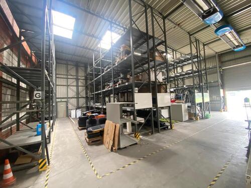 Foto - Platz im Hochregallager, bis zu 300 Stellplätze