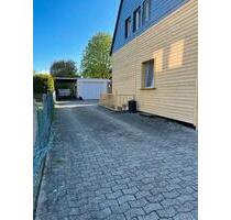 Einfamilienhaus - 1.250,00&nbsp;EUR Kaltmiete, ca.&nbsp; 106,00&nbsp;m&sup2; in Uetze (PLZ: 31311)