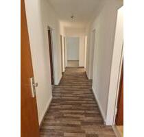 Schöne helle 4 Zimmerwohnung - 800,00 EUR Kaltmiete, in Kitzingen (PLZ: 97318)