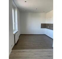 Tolle 2 Raum Wohnung - 290,00&nbsp;EUR Kaltmiete, ca.&nbsp; 48,00&nbsp;m&sup2; in Hohenstein-Ernstthal (PLZ: 09337)