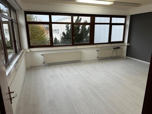 Foto - Büro- Atelier Remseck 80 qm - 820,00 EUR Kaltmiete, ca.  80,00 m²