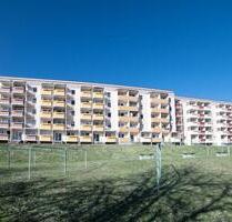 Geräumige Dreiraumwohnung - 410,00&nbsp;EUR Kaltmiete, ca.&nbsp; 68,31&nbsp;m&sup2; in Oelsnitz (Vogtland) (PLZ: 08606)