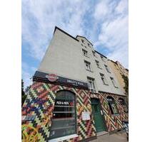 Gemütl. kleine 2 Zi. Whg. m. Wohnküche- einfache EBK & Wa.Bd. mit Fenster - Rostock Hansaviertel