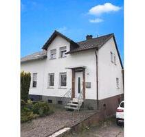 Einfamilienhaus mit großem Garten - Schwalbach
