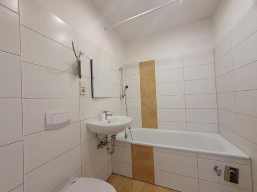 Foto - 3 Zimmer mit Aussicht! - 327,00 EUR Kaltmiete,