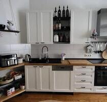 Wunderschöne großräumige 4 Raum Wohnung + Kamin & direkter Zugang zum Garten direkt am Schloßpark - Gotha