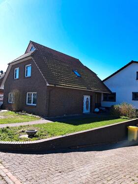 Foto - Einfamilienhaus zu vermieten - 1.350,00&nbsp;EUR Kaltmiete, ca.&nbsp; 140,00&nbsp;m&sup2;