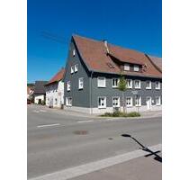 3 Familie Haus - 330.000,00&nbsp;EUR Kaufpreis, ca.&nbsp; 260,00&nbsp;m&sup2; in Albstadt (PLZ: 72461) Gemarkung Onstmettingen