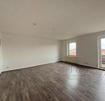 2-Raumwohnung mit Einbauküche und Balkon - Stendal