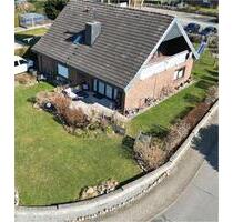 Gepflegtes Einfamilienhaus (Nähe Nordsee in 25767 Albersdorf)