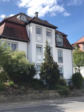 Foto - Schöne DG-Wohnung mit Balkon und Stellplatz zu vermieten