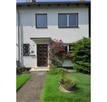 Reihenmittelhaus in bester Lage mit Garage und Stellplatz - Geretsried