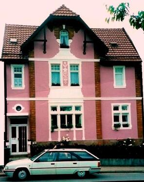 Foto - Kleine Wohnung in WG Haus mit 3 Wohneinheiten frei !