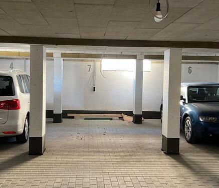 Foto - Tiefgaragenstellplatz - 80,00&nbsp;EUR Miete,
