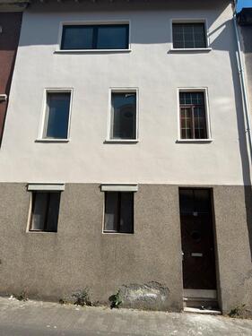 Foto - Haus zum mieten - 1.050,00&nbsp;EUR Kaltmiete, ca.&nbsp; 145,00&nbsp;m&sup2;