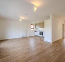 Frisch sanierte 3-Zi-Whg mit großem Privatgarten, Balkon & Burgblick in zentraler Lage - Waldkirch