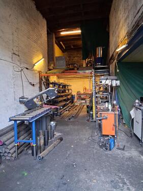 Foto - Werkstatt, Lager, Schrauberhalle, Atelier ebenerdig befahrbar