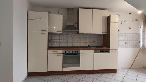 Foto - große 2-Zimmer-Wohnung mit 75m² in einem 6-Parteien-Haus