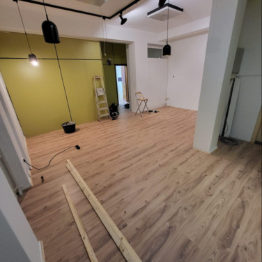 Foto - 100m² Büro, Studio, Praxis, Servicefläche, Atelier, Werkstatt etc. m. EBK u. Terrasse im Zentrum