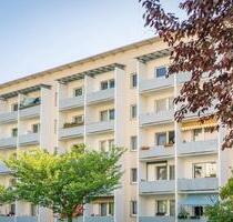 Tolle 2-Raum-Wohnung mit offener Küche und Balkon - Chemnitz Helbersdorf