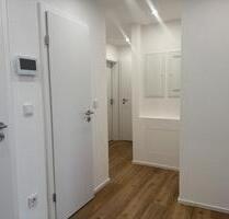 Erstbezug nach Kernsanierung 3 Zimmer Wohnung mit Balkon in Neuss