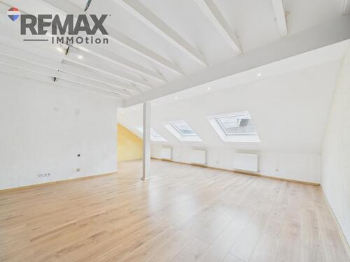 Foto - Schöne & helle Dachgeschosswohnung mit Einbauküche & Stellplatz - in ruhiger Lage von Ayl