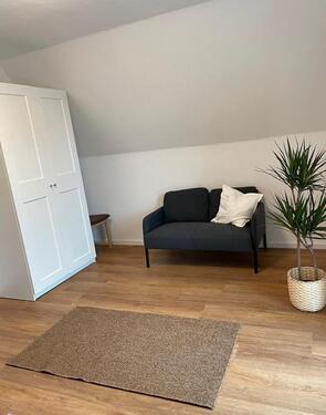 Foto - Voll möbliertes WG-Zimmer ab dem 01.07. zu vermieten