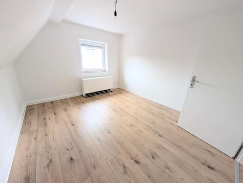 Foto - **Garten gefällig? +neuer Laminat +frisch gestrichen +neues Tageslichtbad +eigener Garten**