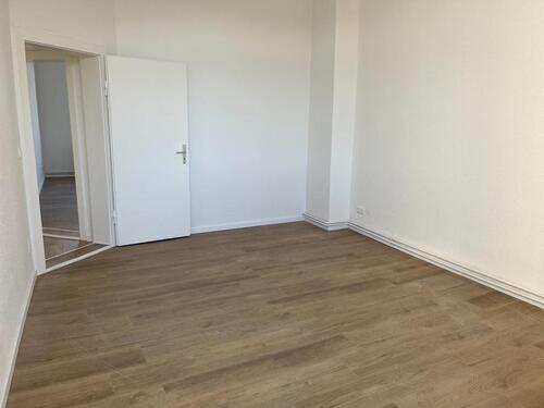 Foto - Ruhige Altbau-4-Zimmer-Wohnung mit Balkon und Garten - renoviert