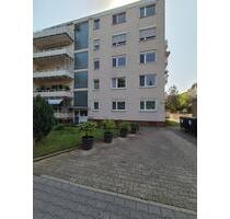 Exklusive 4-Zimmer-Wohnung mit gehobener Innenausstattung mit EBK - Frankfurt am Main Unterliederbach