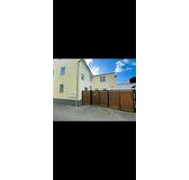 HAUS ab sofort zu vermieten! - 2.500,00&nbsp;EUR Kaltmiete, ca.&nbsp; 169,00&nbsp;m&sup2; in Worms (PLZ: 67547)